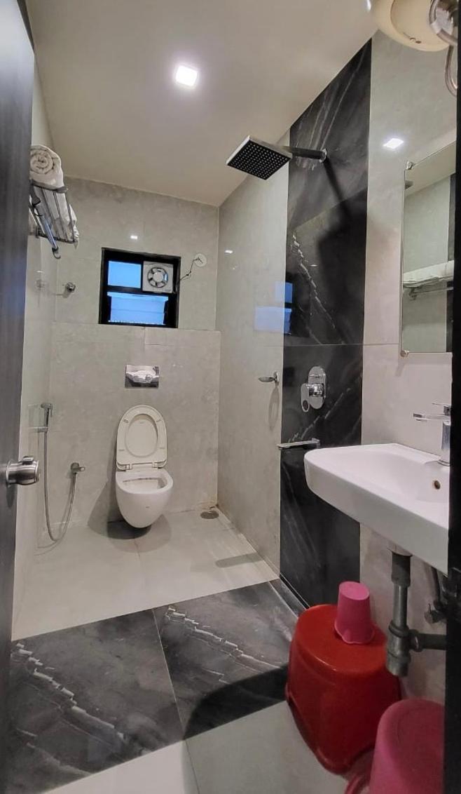 Hotel Nirvana Residency Нагпур Екстериор снимка